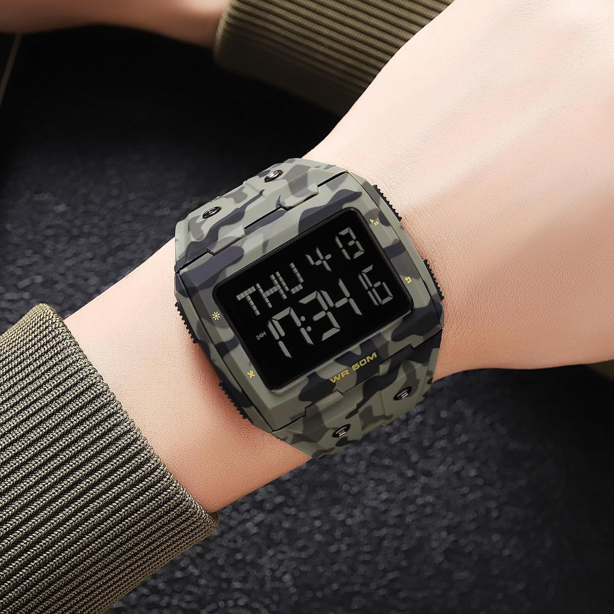 Large Face 5ATM Water Resistant Digital Mens Watch B870