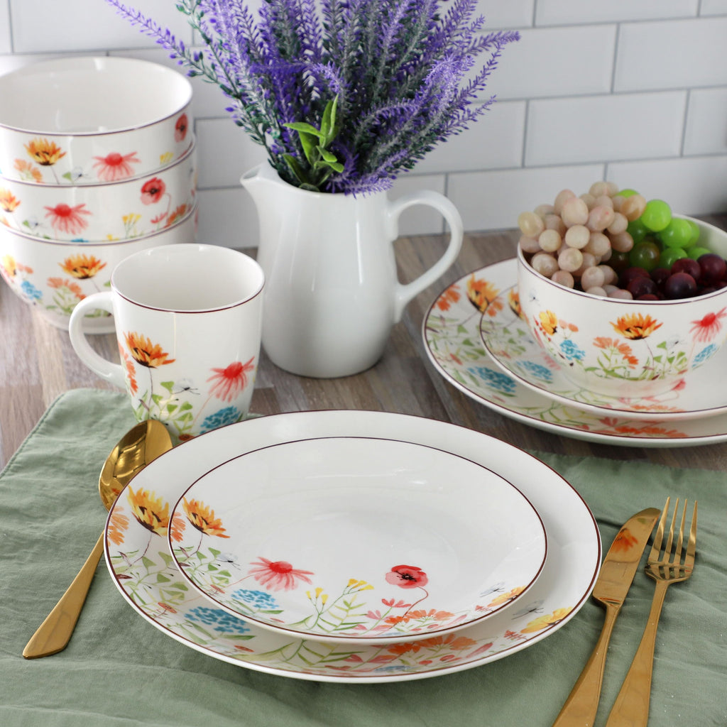 16 Piece Porcelain Dinnerware Set B218